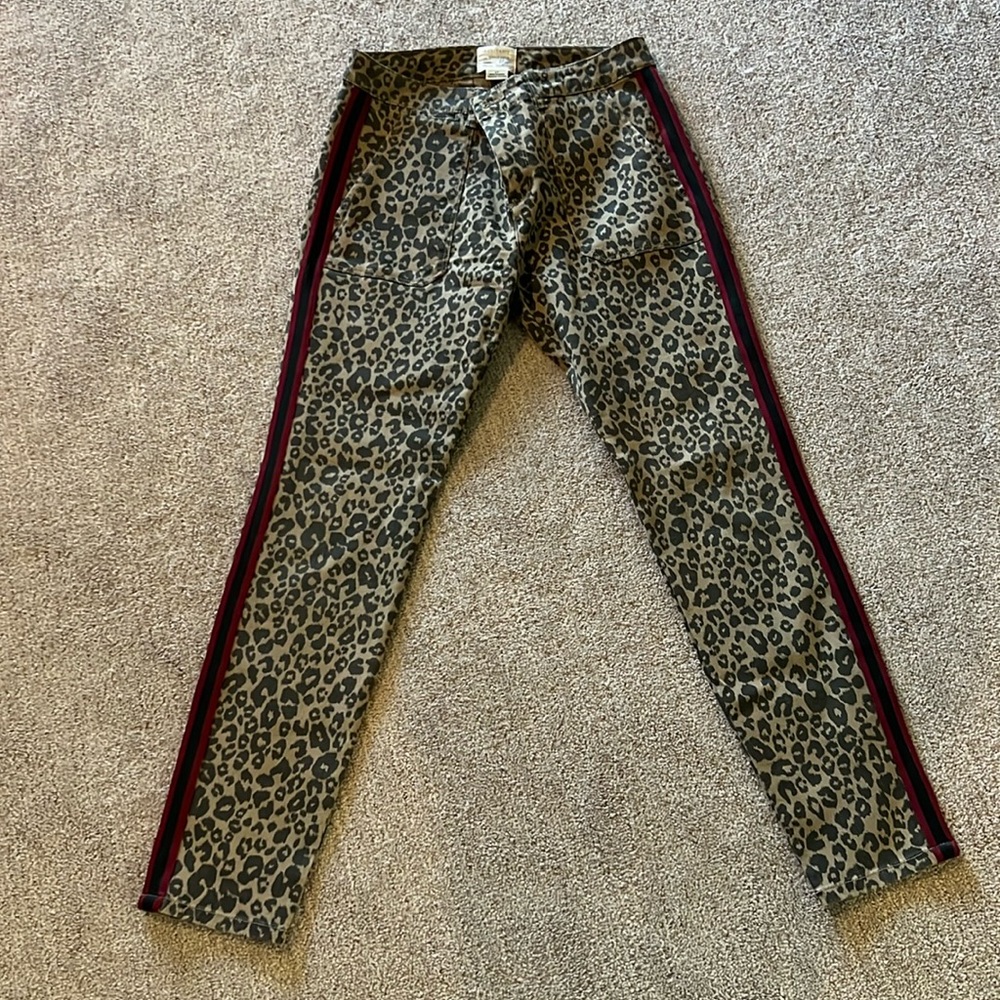Sanctuary cheetah with maroon stripe size 27